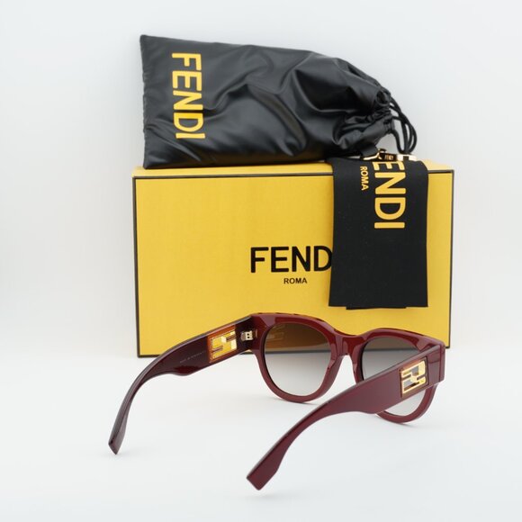 Fendi FE40147I BAGUETTE 66F Round Sunglasses - Red/Brown Gradient main image 6